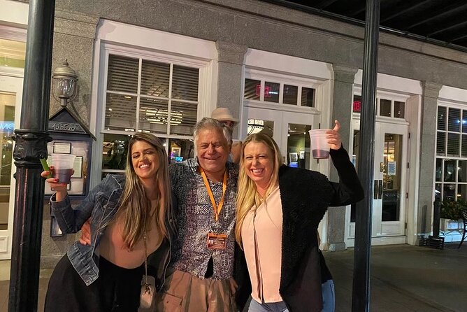 90 Minute Historic Savannah Walking Haunted Bar Pub Crawl - The guide makes or breaks this kind of tour