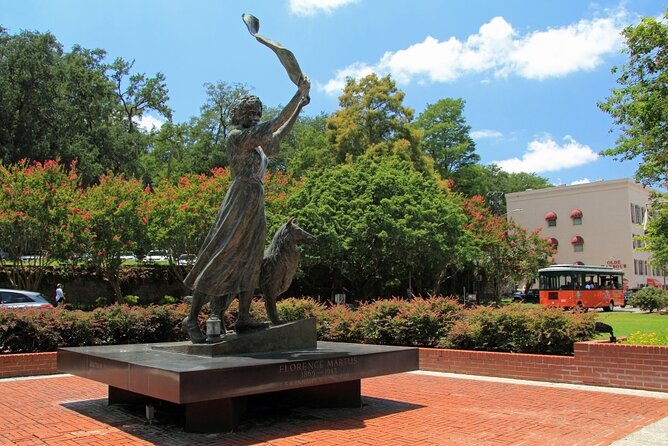Astounding Scavenger Hunt: Historic Savannah Adventure - Stop 4: Chippewa Square
