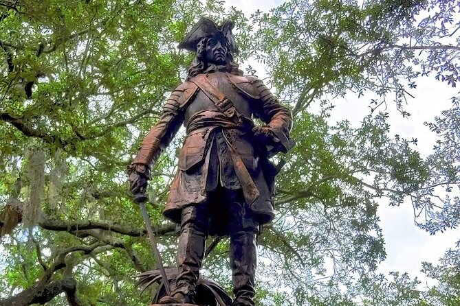 Behind the Plaques - 2 Hour Historical Walking Tour in Savannah - The value: a smart two-hour intro to downtown Savannah