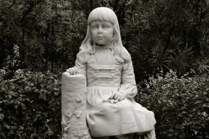 Bonaventure Cemetery Scenic History Art Symbols and Film Tour - What You Learn From Bonaventure’s Symbols and Funerary Art