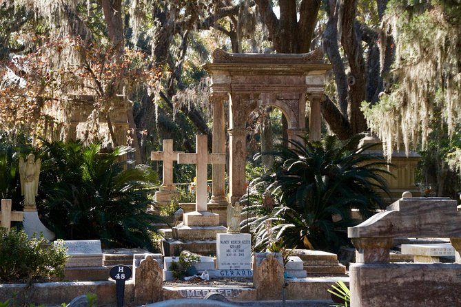 Bonaventure Cemetery Walking Tour with Transportation - Key points before you go