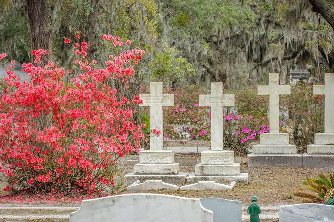 Bonaventure Cemetery & Wormsloe State Historic Site Tour - Savannah’s Lunch Break: A Flexible Chance to Eat Lowcountry Style