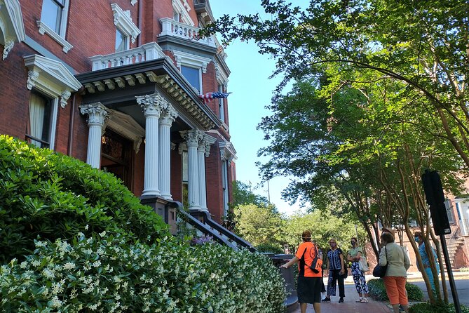 Botanical Tour (by Walk With Me Savannah Tours) - Lafayette and Madison Squares: Ferns, Flowers, and Cathedral Views