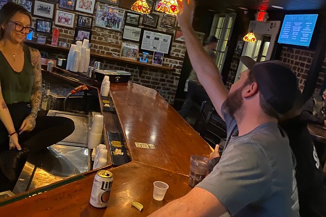 Conjuring Cocktails Pub Crawl - What You’re Really Getting in Savannah’s Conjuring Cocktails Crawl