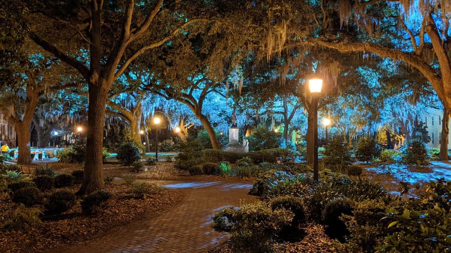 Fraidy Cat Ghost Tour - Family Fun in Haunted Savannah - What to Bring, What to Wear, and How to Stay Comfortable