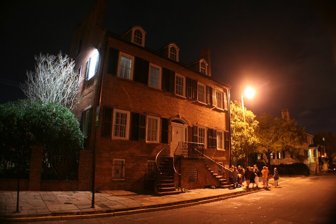 Haunted Savannah Pub Crawl - Drinks, ID, and One Rule That Changes Your Night