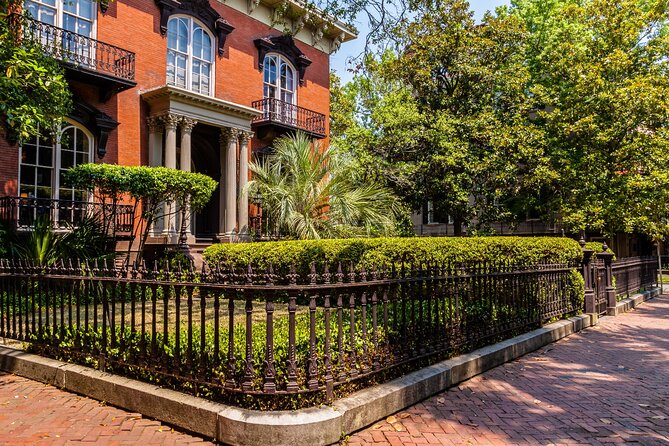 Haunted Savannah Self-Guided Walking Audio Tour - Chippewa Square Hangings and the Juliette Gordon Low Birthplace Museum