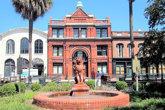 Historic Savannah Guided Walking Tour - Savannah’s Historic District Works Best on Foot