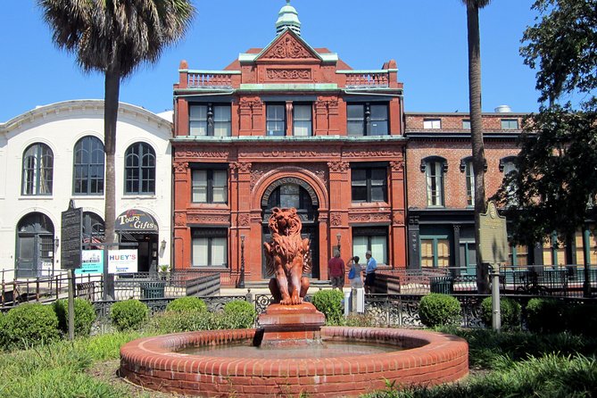 Historic Savannah Guided Walking Tour - Squares, Cobblestones, and Civil War-Era Storytelling