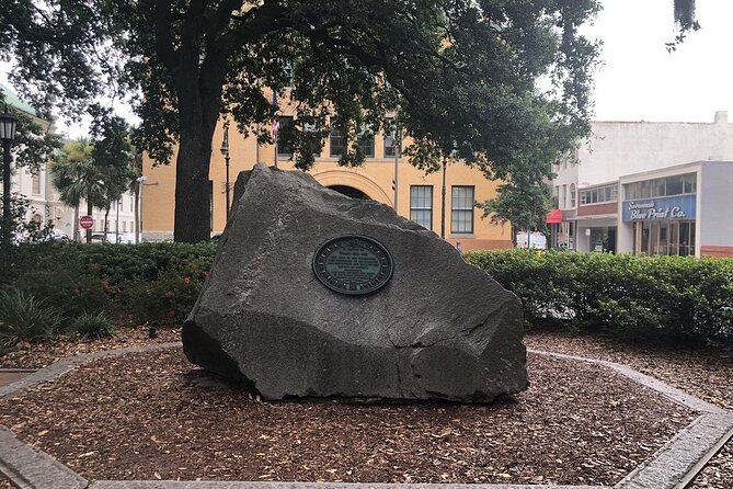 Historic Savannah Guided Walking Tour - Hearing the Guide: Why the Microphone and Headphones Matter