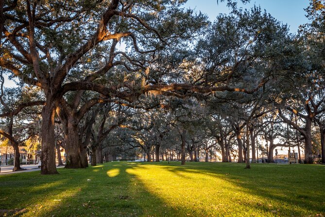 Historic Savannah Self-Guided Audio Walking Tour Bundle - How This Self-Guided Savannah Walk Feels on the Ground