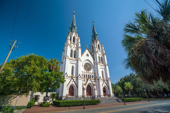 Historic Savannah Self-Guided Audio Walking Tour Bundle - The App: Offline Maps, Hands-Free Audio, and Real-World Tips