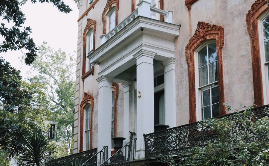 History of Savannah Walking Tour - Colonial Park Cemetery: Life, Death, and Victorian Savannah