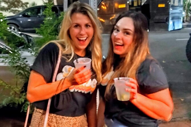 Late Night Savannah Haunted Pub Crawl - The haunted pub crawl rhythm: walking, bars, and ghost stories