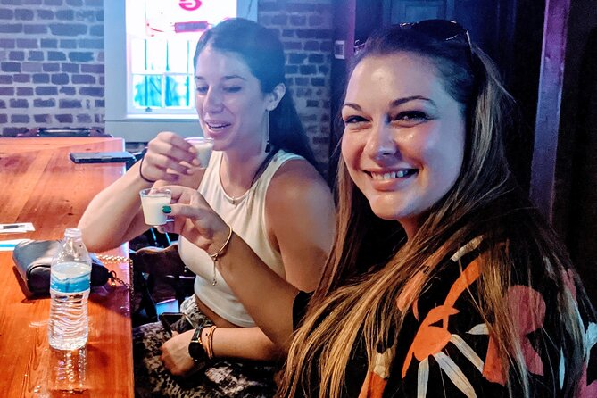 Late Night Savannah Haunted Pub Crawl - Walk comfort, umbrella strategy, and night-sense tips