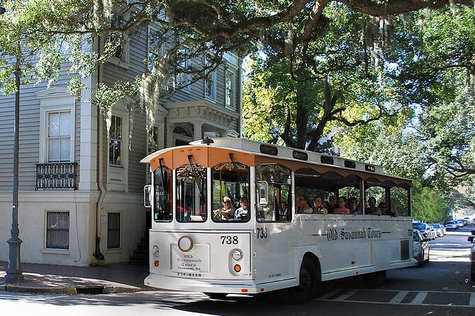 Narrated Historic Savannah Sightseeing Trolley Tour - Inside St. John the Baptist Cathedral: When You Can Walk In