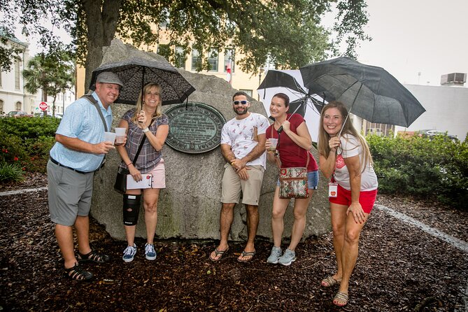 Private Walking Tour in Savannah - Oglethorpe’s statue and the Historic District center: your orientation moment