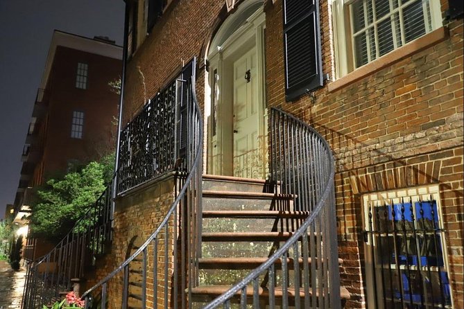 Savannah America's Most Haunted City® Walking Ghost Tour - Wright Square Start: Gordon Monument and Tomochichi’s Rock
