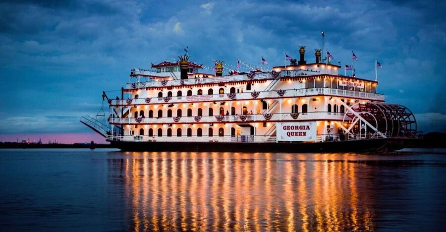 Savannah: Buffet Dinner Cruise with Live Entertainment - Live entertainment that turns the dining room into a dance floor