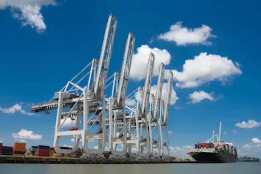 Savannah: Cruise Port Tour - What the captain and first mate explain (and why it feels different)