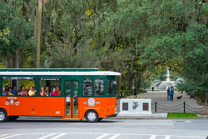 "Savannah for Morons" Comedy Trolley Tour - Forsyth Park vibes and a famous water fountain moment