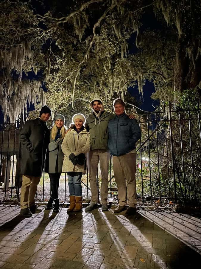 Savannah: Grave Tales Walking Tour - The guide experience: what you can expect from live storytelling
