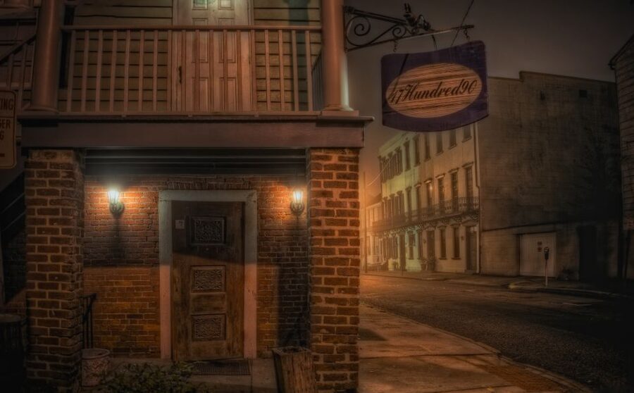 Savannah: Haunted Pub Crawl - Price and value: what $34 buys on a haunted walking tour