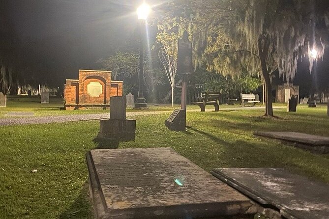 Savannah Haunted Pub Crawl Walking Tour - What kind of traveler should book this?