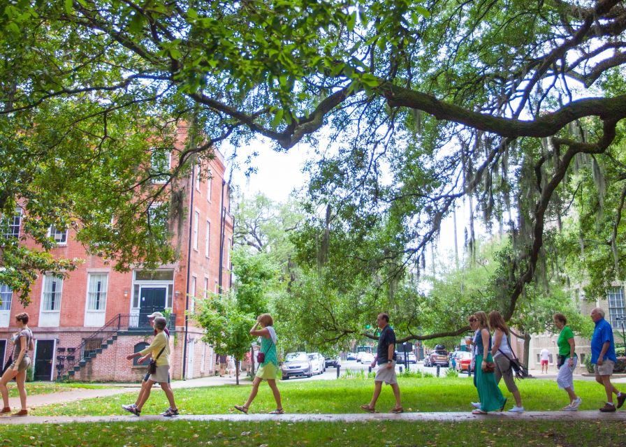 Savannah: Historic District Foodie Walking Tour - Ending at City Market: Turn Your Tastings Into an Afternoon Plan