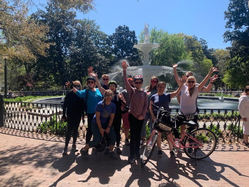 Savannah: Historic District Guided Bike Tour - The 2-Hour Ride: Easy Pace, 8–10 Stops, and When You’ll Pause