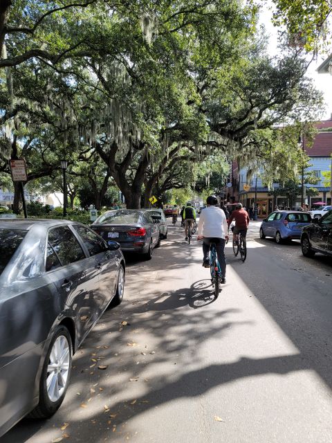 Savannah: Historical Bike Tour with Tour Guide - Bikes, Comfort, and Safety: Built for Mixed Ages and Ability Levels