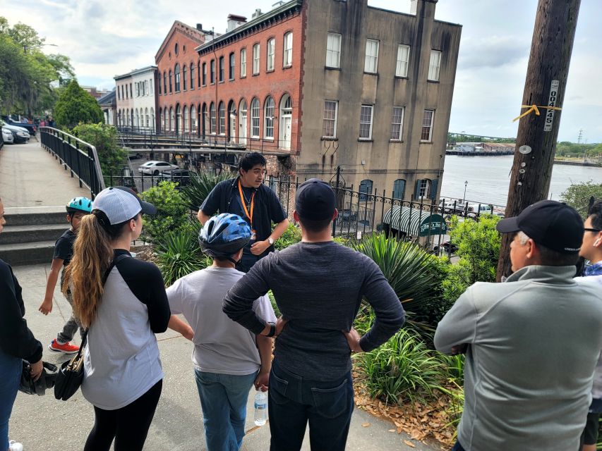 Savannah: Historical Bike Tour with Tour Guide - Historic Squares and Architecture: What You Learn While You Ride