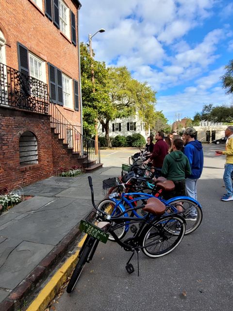 Savannah: Historical Bike Tour with Tour Guide - Modern Savannah Bonus: Movies, Not Just Old Bricks