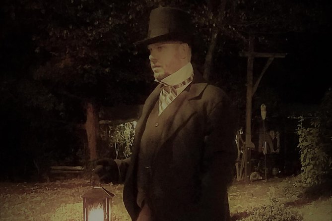 Savannah History and Haunts Candlelit Ghost Walking Tour - The Dark-Side Narratives: War, Executions, Murders, and Paranormal Claims