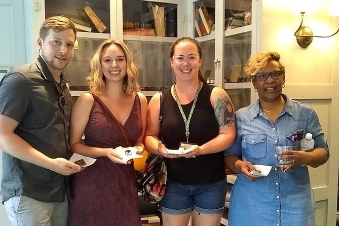 Savannah History plus Coffee and Chocolate Walking Tour - Walking pace, breaks, and the real-world comfort check