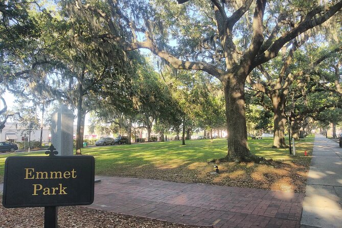 Savannah Irish History Walking Tour - Why This Savannah Irish History Tour Fits the City’s Square Layout