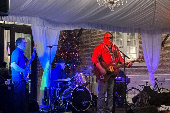 Savannah Live Music Walking Tour - Stop Two at City Market: Bars, Music, and Night Moves