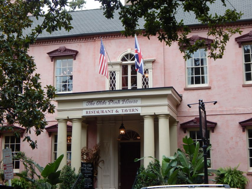 Savannah: Midnight in the Garden of Good and Evil Tour - Reynolds Square to Johnson Square: old-plaza elegance with a story purpose