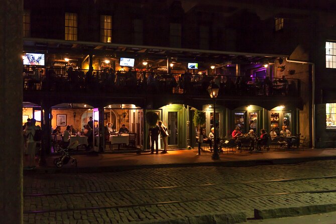 Savannah Midnight in the Garden Pub Crawl - Starting at Reynolds Square: a 2-hour midnight format that stays on track