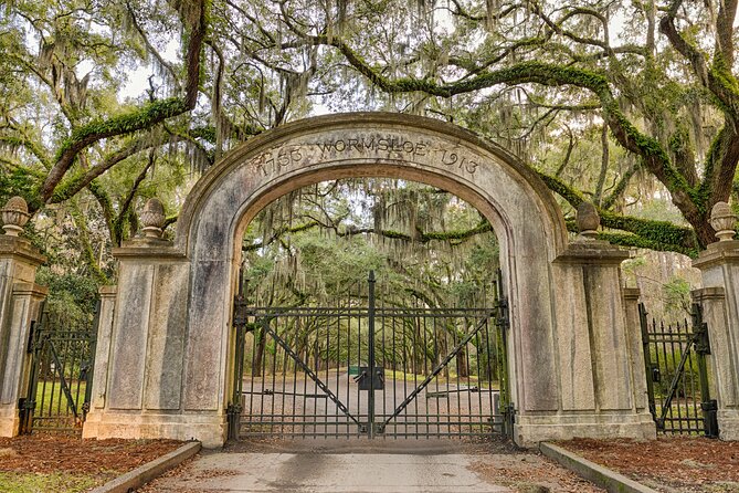 Savannah Psychic Guided Ghost & Cemetery Tour - Who should book this tour (and who might want a different style)