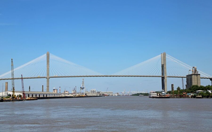 Savannah: Riverboat Cruise & City Tour Combo - Where to sit on the boat for photos and dolphins