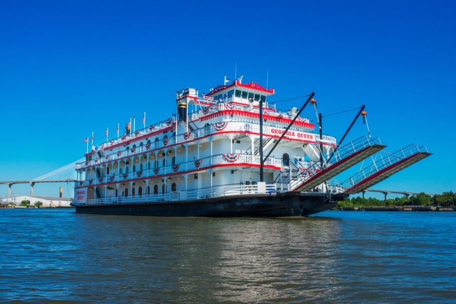 Savannah Riverboat: Sunday Brunch Sightseeing Cruise - River Street Landmarks: Seeing the Familiar From a Better Angle