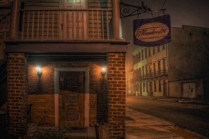 Savannah's Ghost City "Dead of Night" Walking Night Tour - Stop 2: Colonial Park Cemetery and Tomo-Chi-Chi’s Resting Place