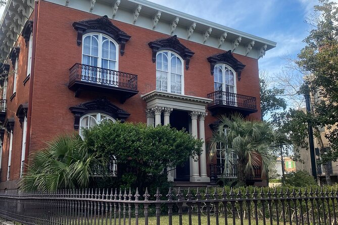 Savannah’s Historical District: A Self-Guided Audio Tour - Green-Meldrim House: architecture plus a possible inside look
