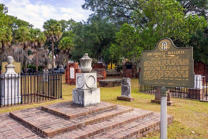 Savannah Scavenger Hunt and Sights Self Guided Tour - Monterey Square: A Good Place to Start Looking Like a Detective