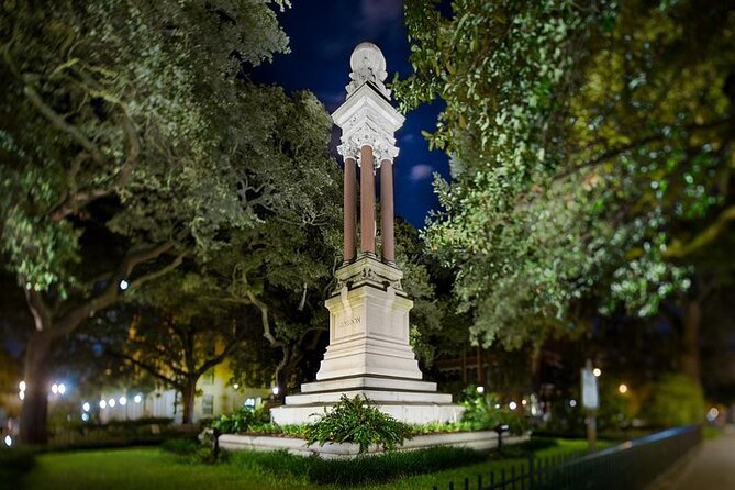 Savannah Shadows All Ages Ghost Tour - Madison Square meeting point and the 7:00 pm flow you’ll actually feel