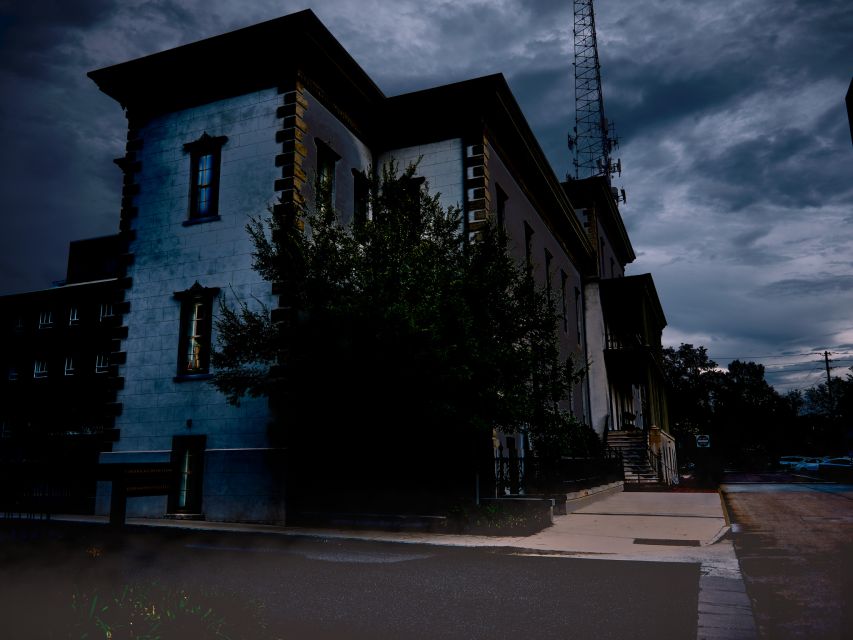 Savannah: Sixth Sense Savannah Ghost Tour - Why this Savannah ghost tour feels different from the usual creep show