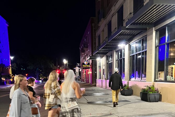 Savannah Strangled not Stirred Pub Crawl - Reynolds Square and the Olde Pink House vibe
