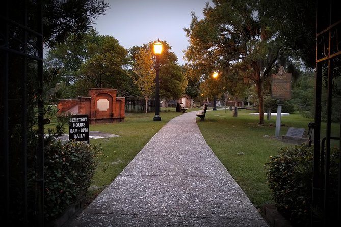Savannah Supernatural Haunted Walking Tour - Stop 1: Moon River Brewing Sets the Tone Early