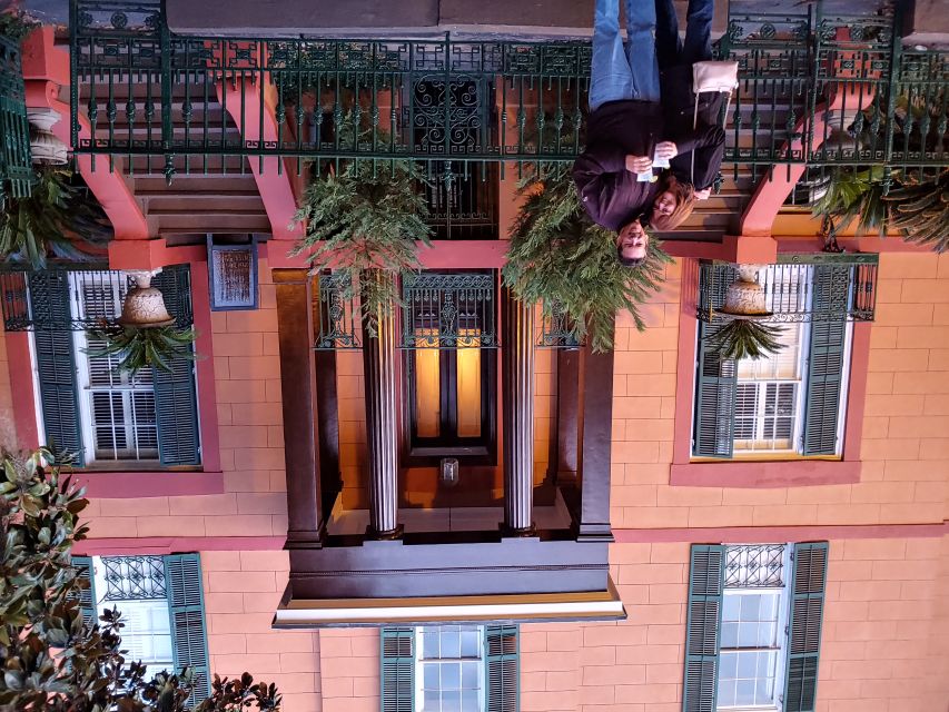 Savannah: Tipsy Trivia Tour - Your night in Savannah, powered by trivia and a drink